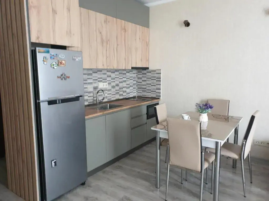 Lia's apartment in Orbi