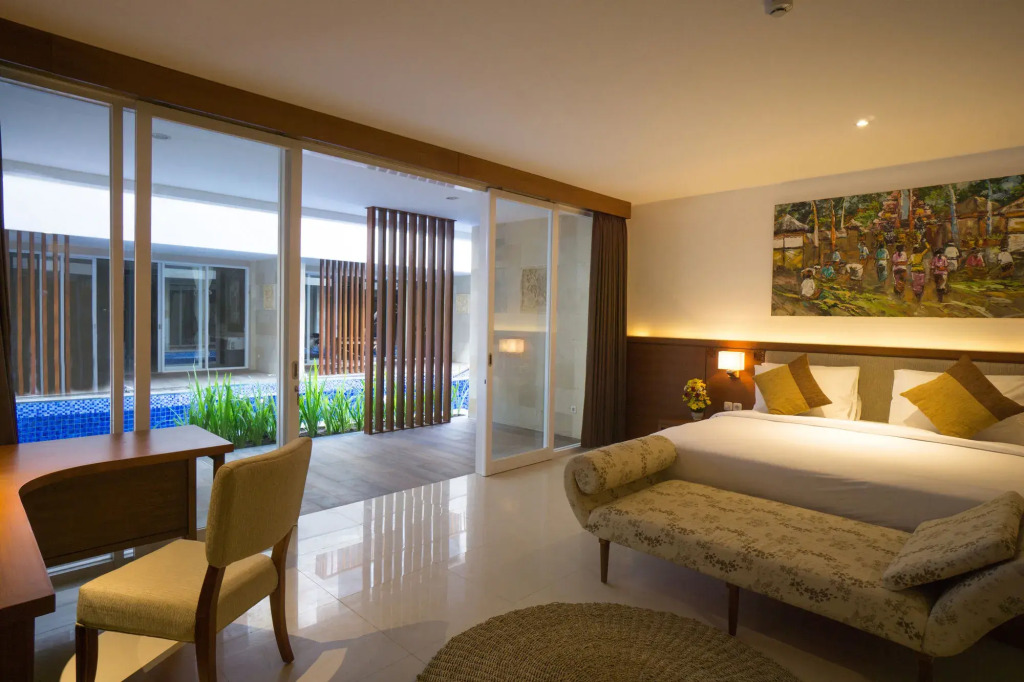 dNusa Beach Club and Resort