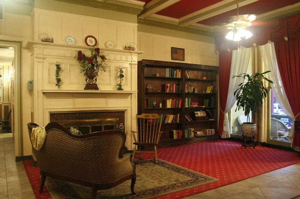 Yankee Pedlar Inn