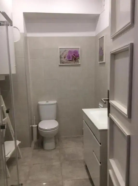 4U Lisbon IV Guesthouse Airport