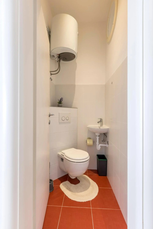 Ferula, 3 bedroom apartment near beach Bačvice