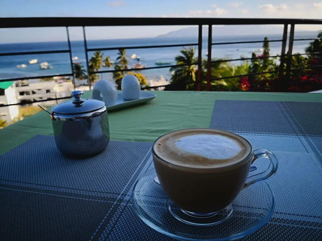 Manarra Sea View Resort