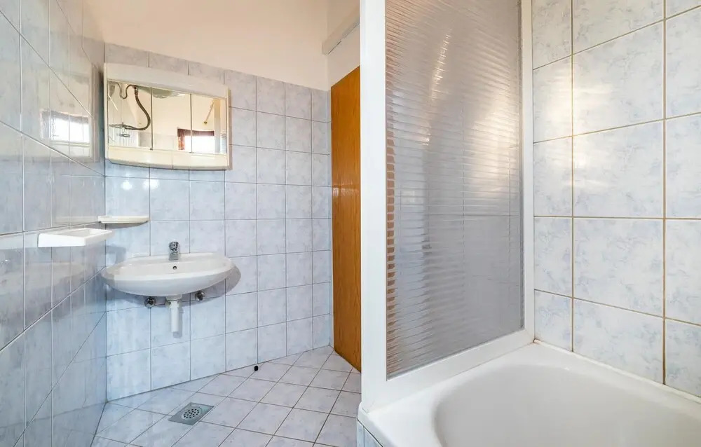 Awesome Apartment in Modric With 2 Bedrooms and Wifi