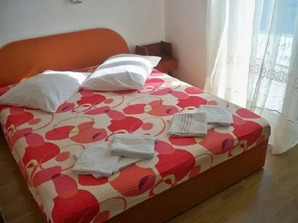 Apartments Tiho