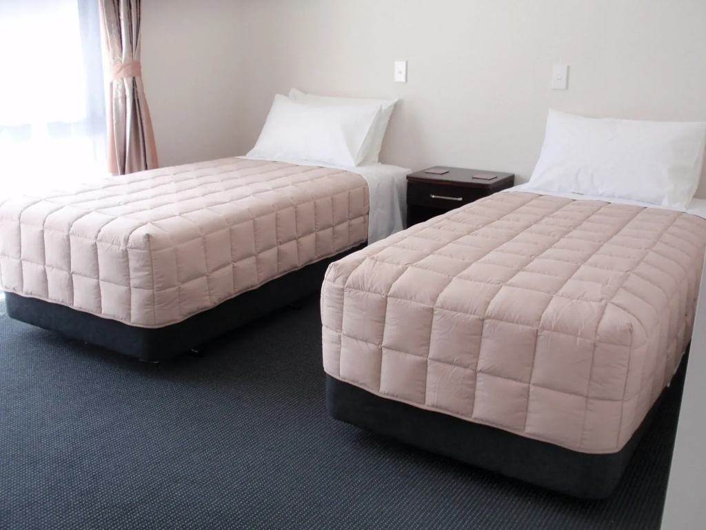 319 Addington Motel