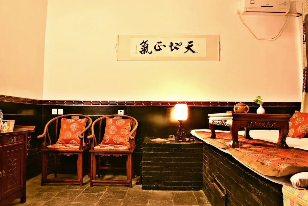 Pingyao Zouxikou Inn