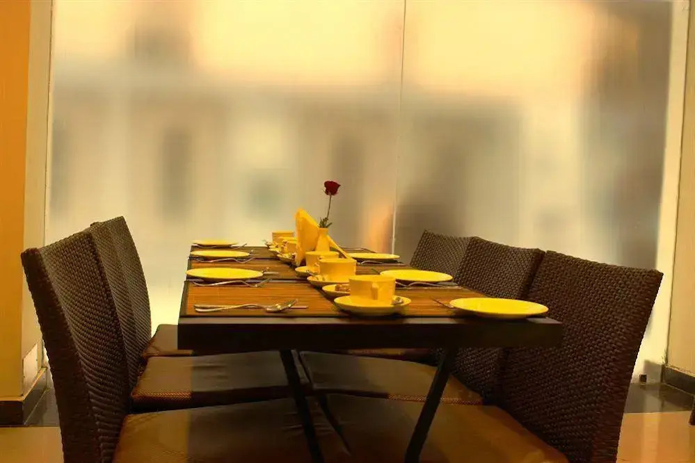 Tavisha Hotel