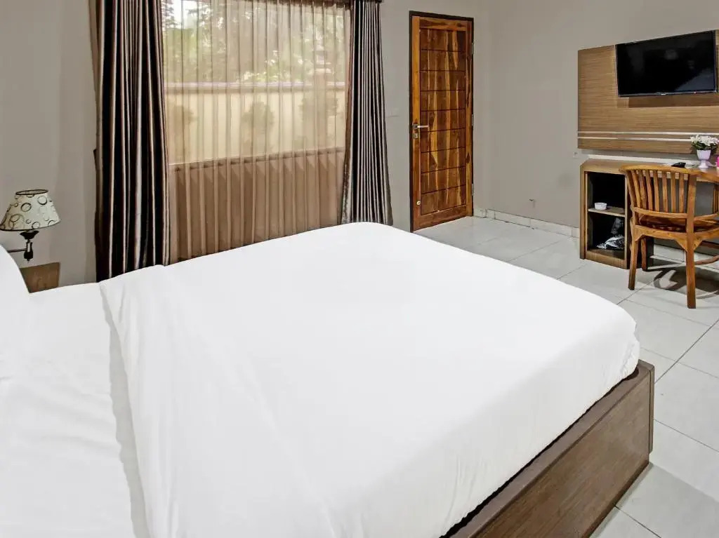 OYO 91696 Kimara Homestay & Resto