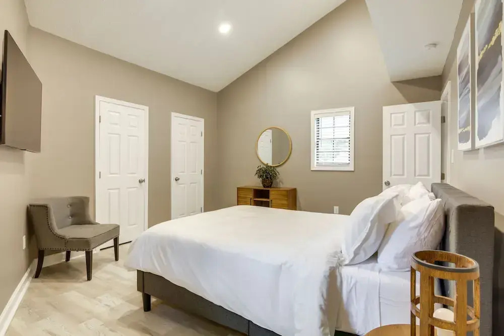 Charming Memphis Apartment: Remote-work Friendly!