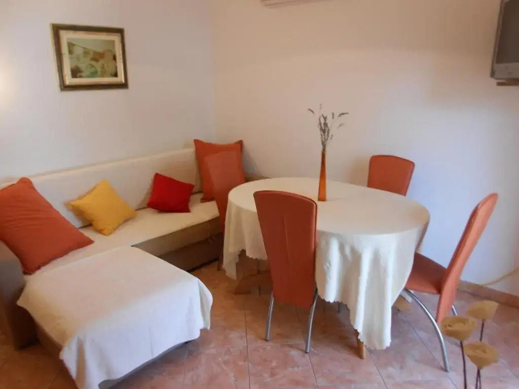 Apartments Luvi