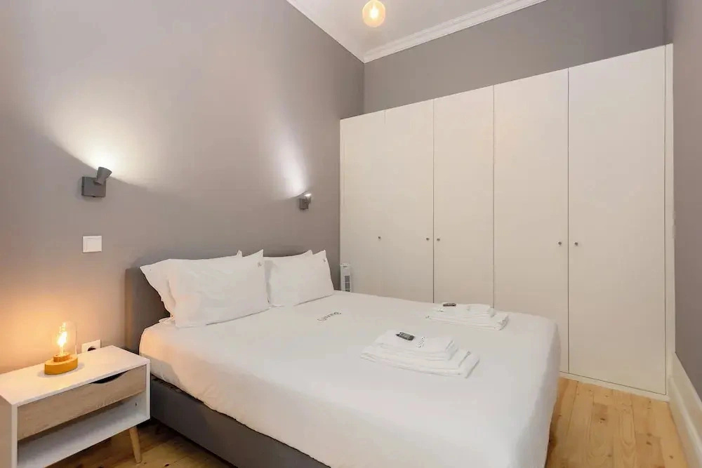 Liiiving in Porto - Silver Light Apartment