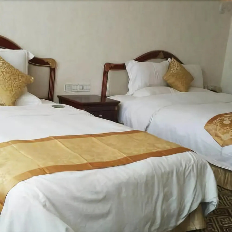 Emp-court Hotel