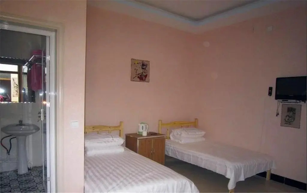 Dunhuang Family Youth Hostel
