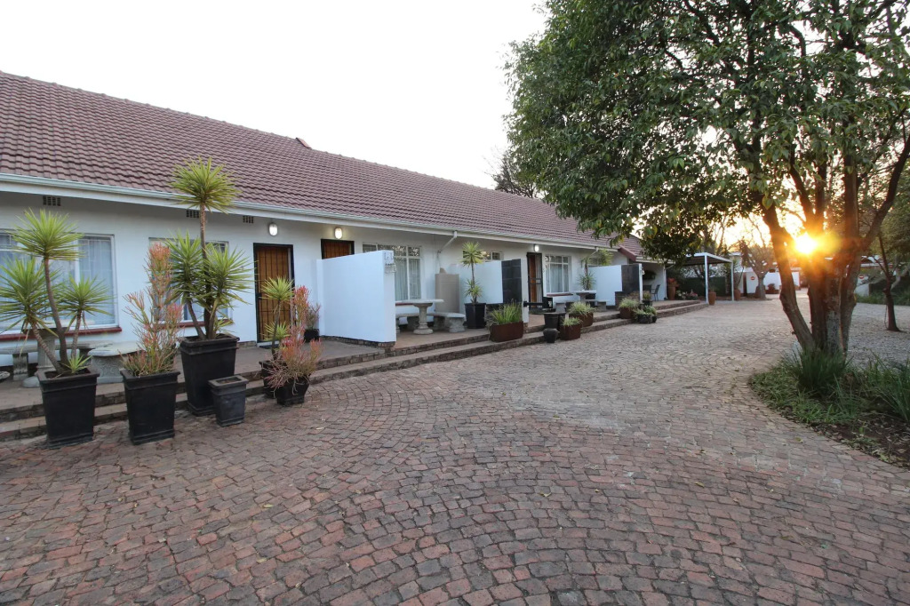 Wilger Guesthouse - Self-Catering Business Accommodation in Centurion