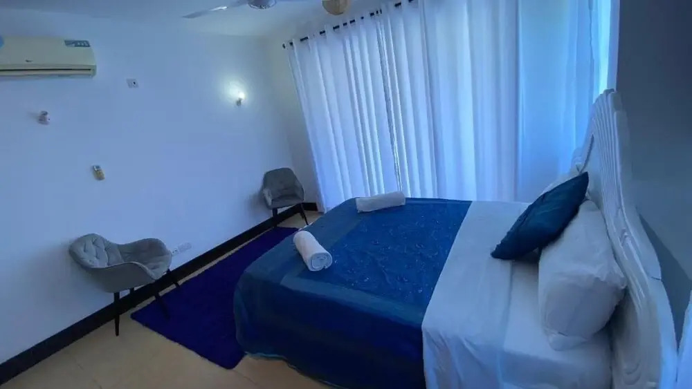 Lux Suites Hayana Palm Apartments