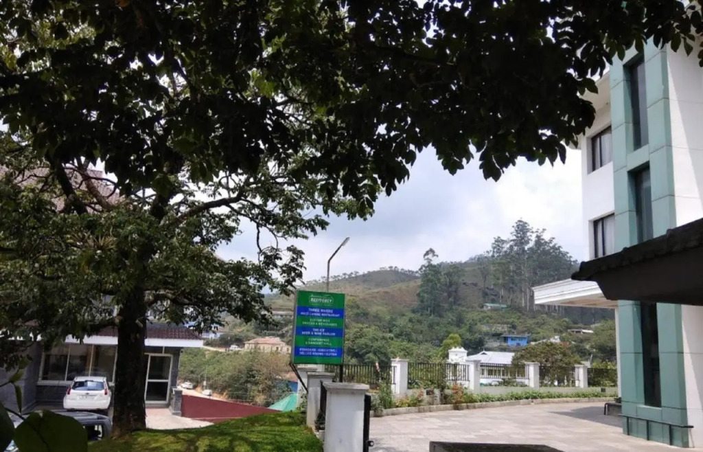 Issacs Residency