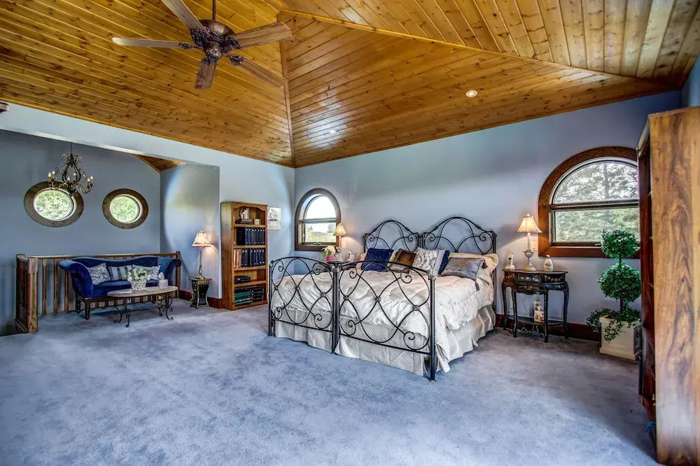 Unique Cottage