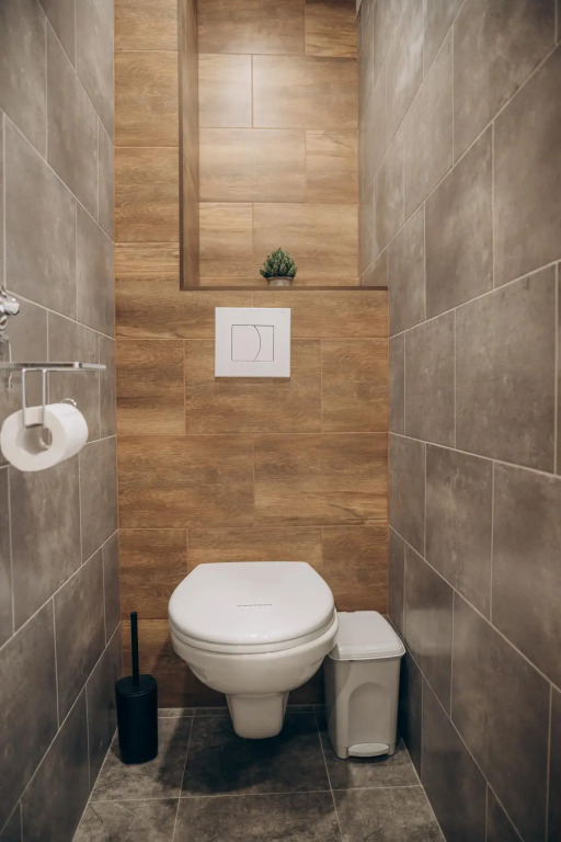 LovelyHome 39 (ЛавлиХоум 39) на улице Набережная Трибуца 43