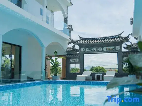 Dali Qihai Tingfeng Inn (Zhangjia Garden Branch)