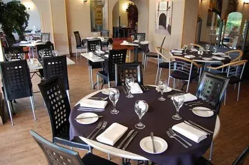 Lampeter Hotel