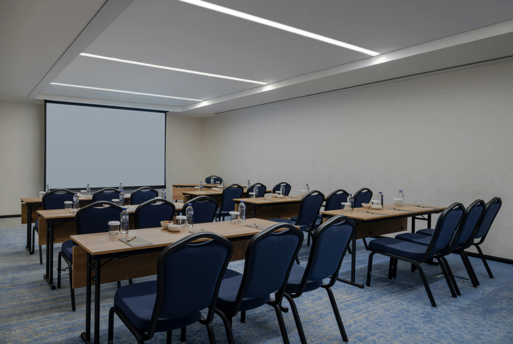 Altunizade Suites Istanbul, Curio Collection By Hilton