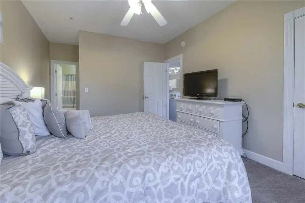 Magnolia North #202 - 2 Br Condo