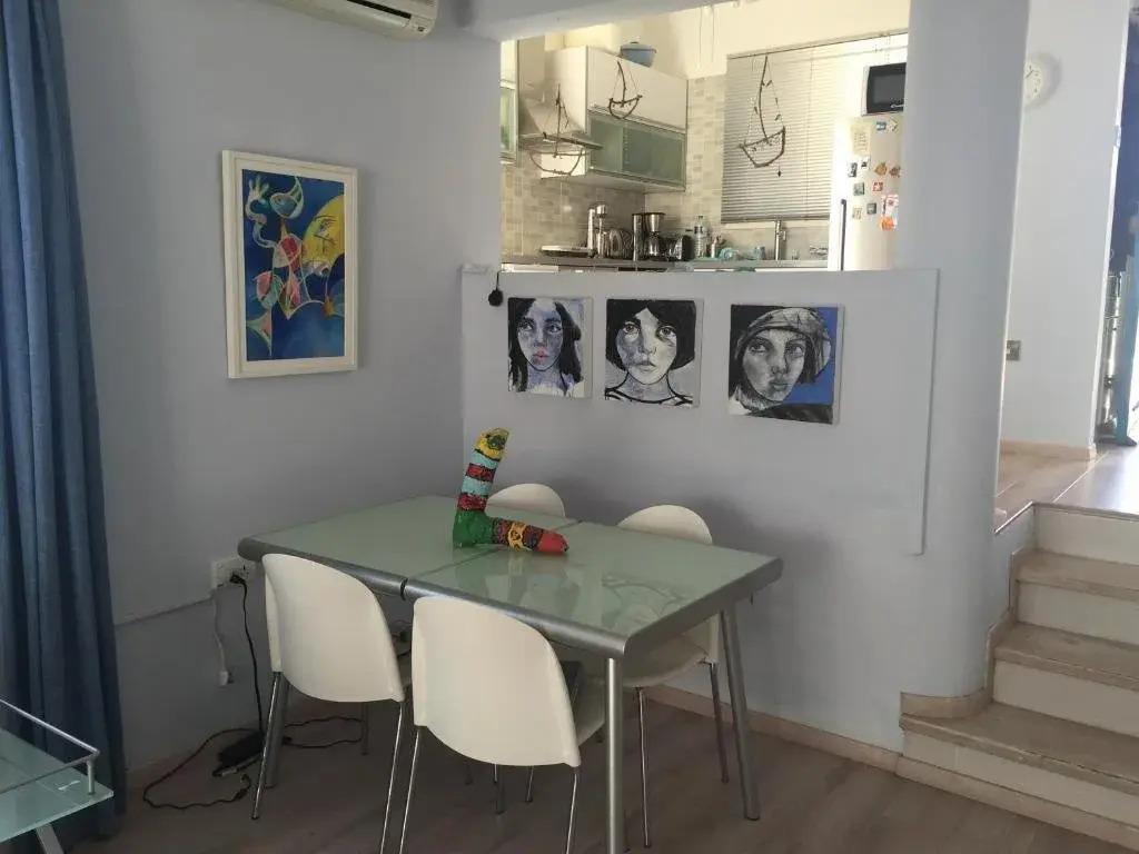 Villa Sirena Blue
