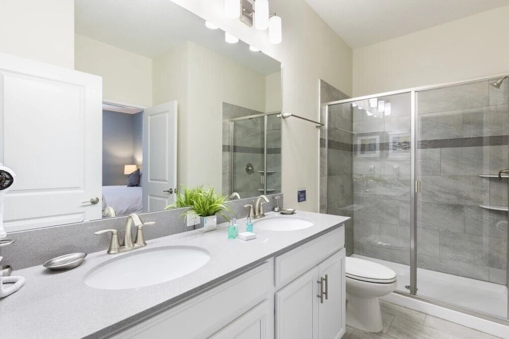 Champions Gate 1664 - Eight Bedroom Pool Home