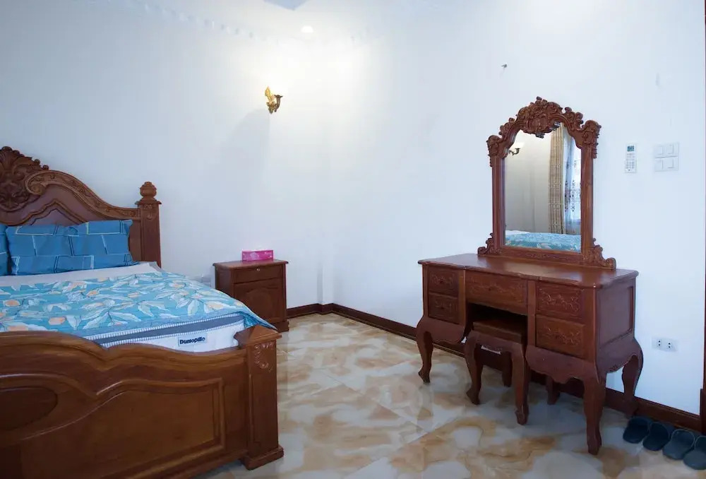Van Loi Home