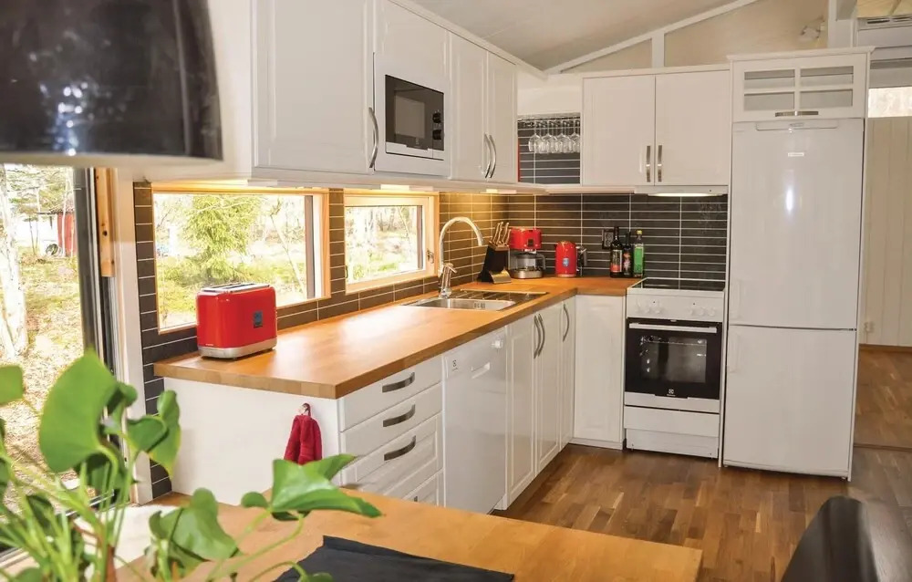 Cozy Home In Rockneby With Wifi