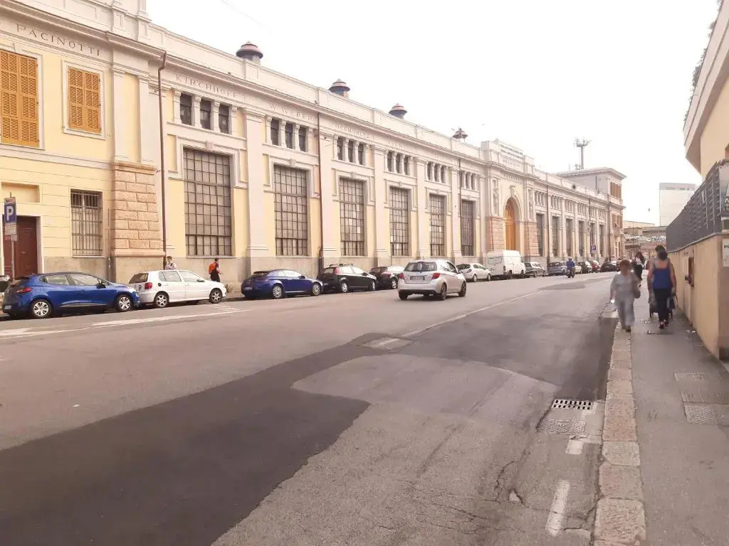 Centrale & Parking