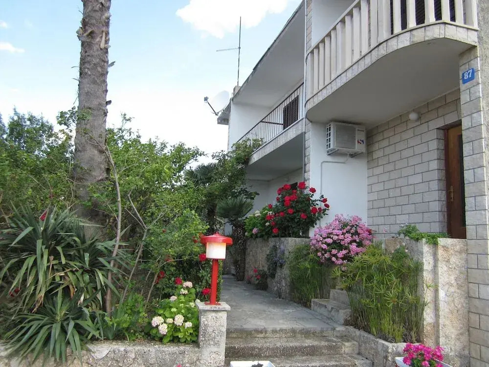 Apartments Mare