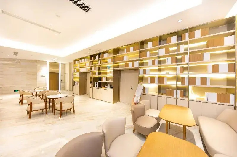 Ji Hotel Nanjing Zhujiang Road Beimen Bridge