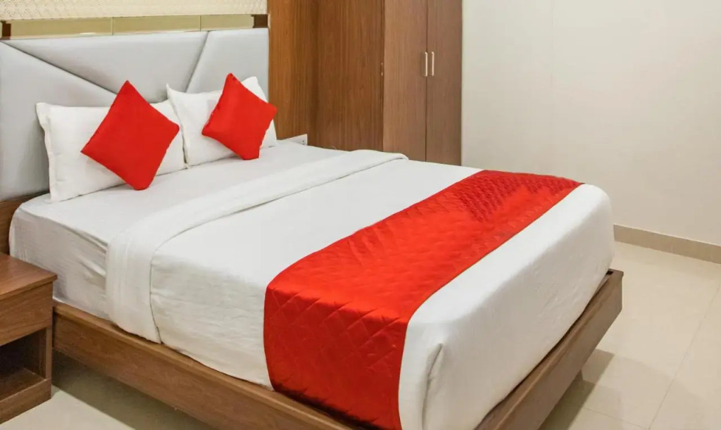 Hotel Hometown Near US Embassy BKC
