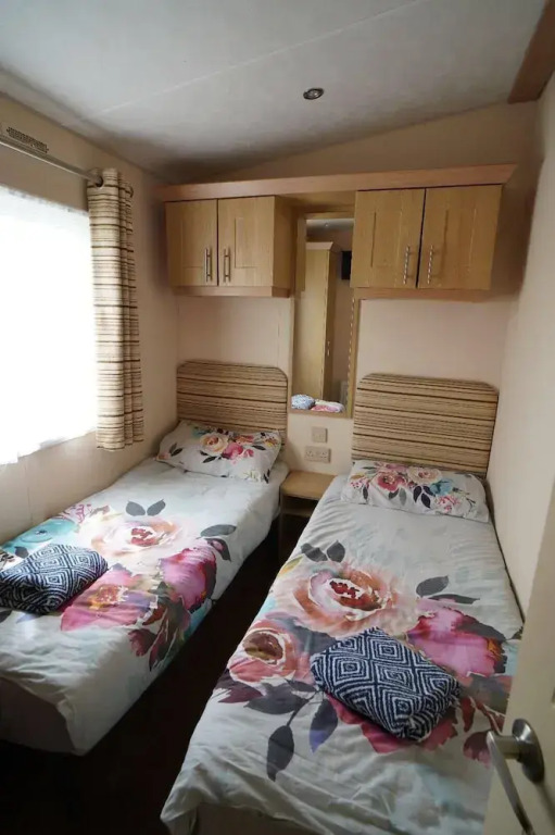 3 Bedroom Caravan Pets Free Linen Included