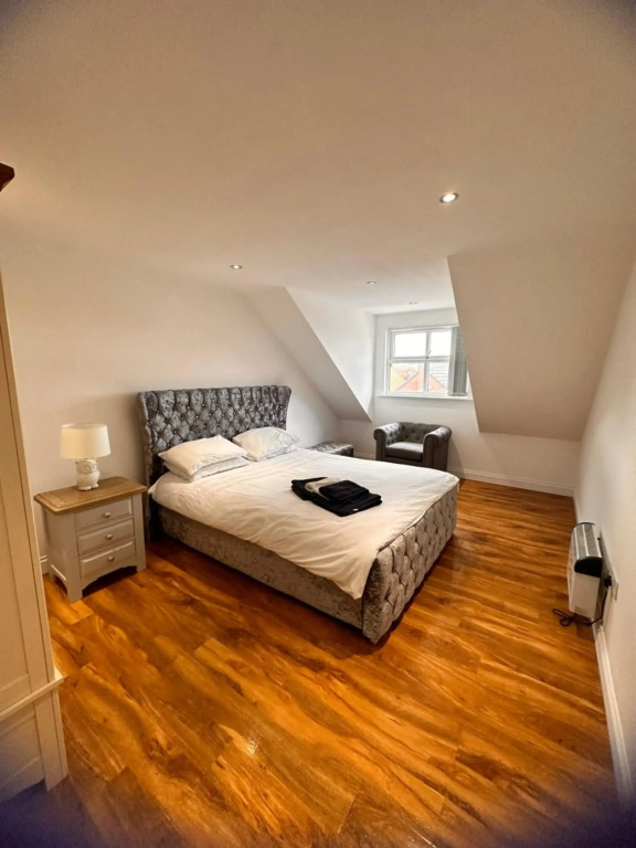 Joe Kelly Buildings flat 5