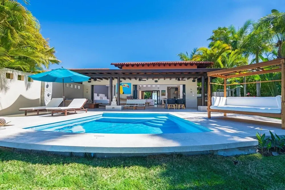 Sunny Vacation Villa 46
