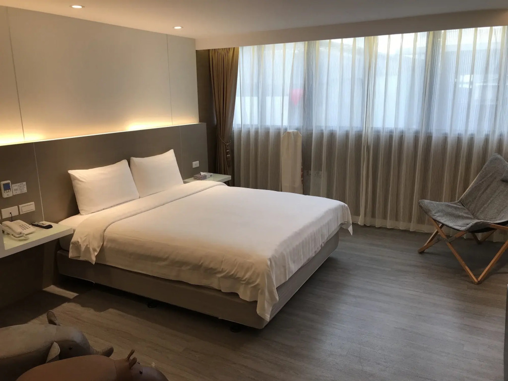 Golden Garden Hotel