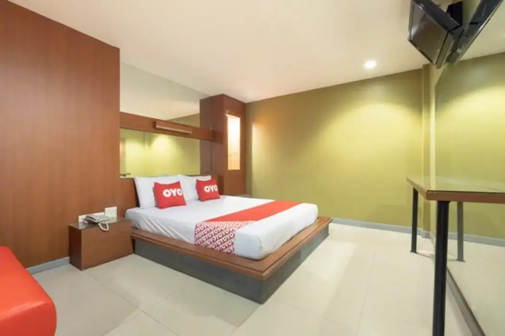 OYO 75382 Chonburi Hotel