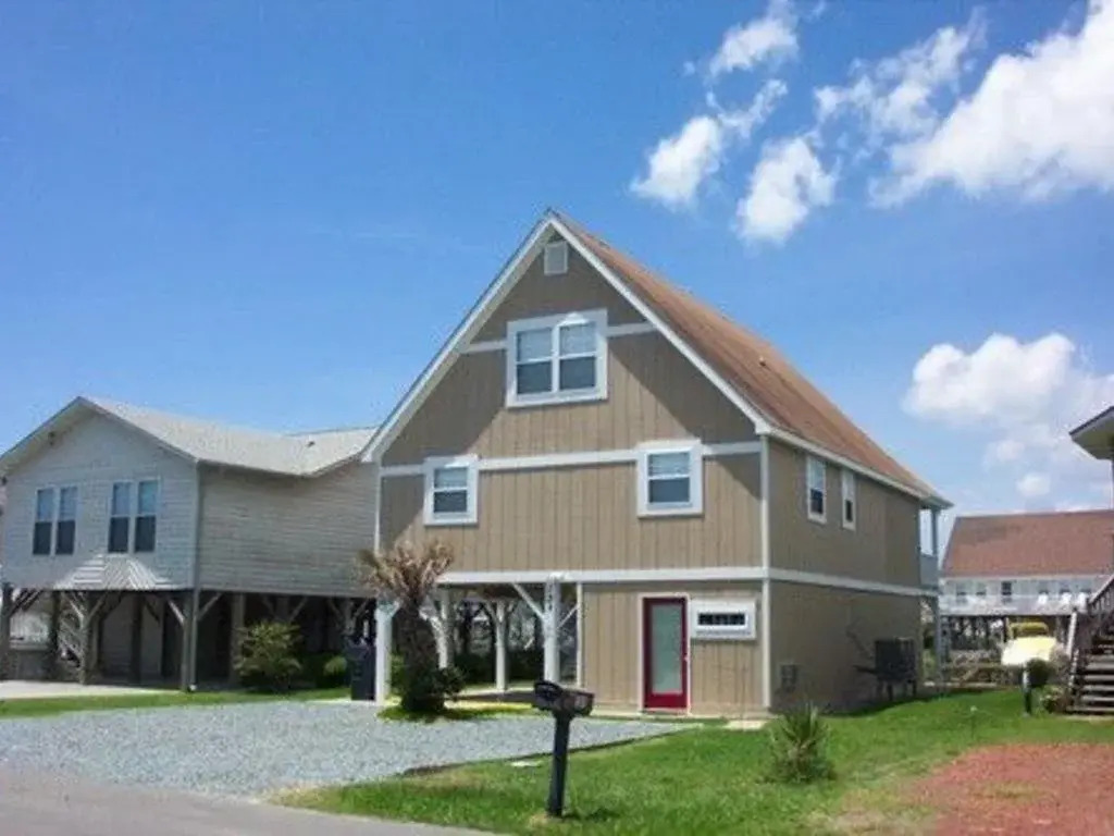5 OClock Somewhere 4 Br home by RedAwning