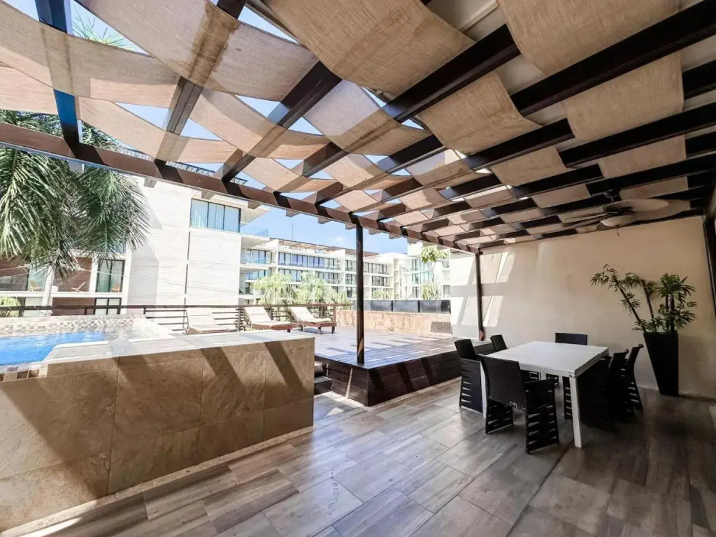 AT 2233 Amazing with Enormous Terrace & PrivatePool