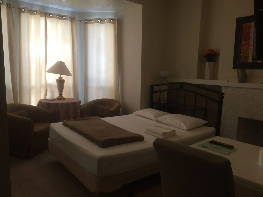 Adas Guesthouse