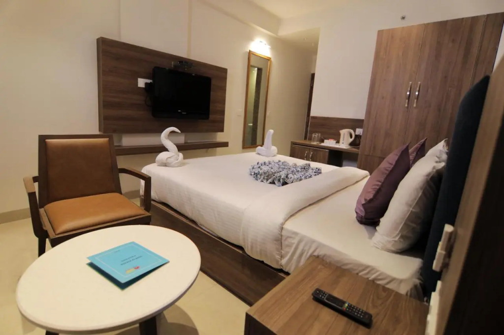 Mumbai House Express Udaipur
