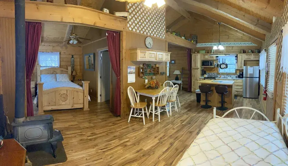A Peace of Heaven Cabins and RV
