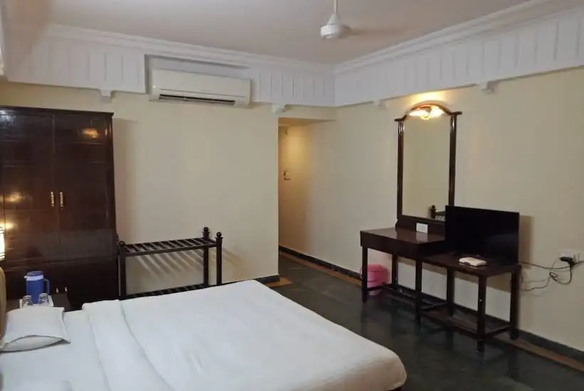Mahadev Palace