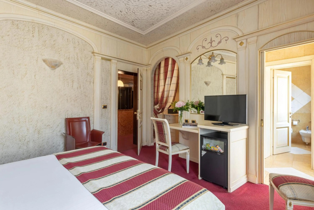 Hotel Colomba dOro