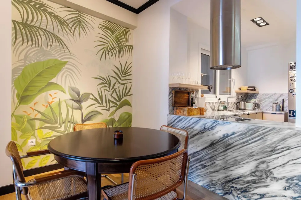 Stylish Jungle Retreat Kolonaki Center