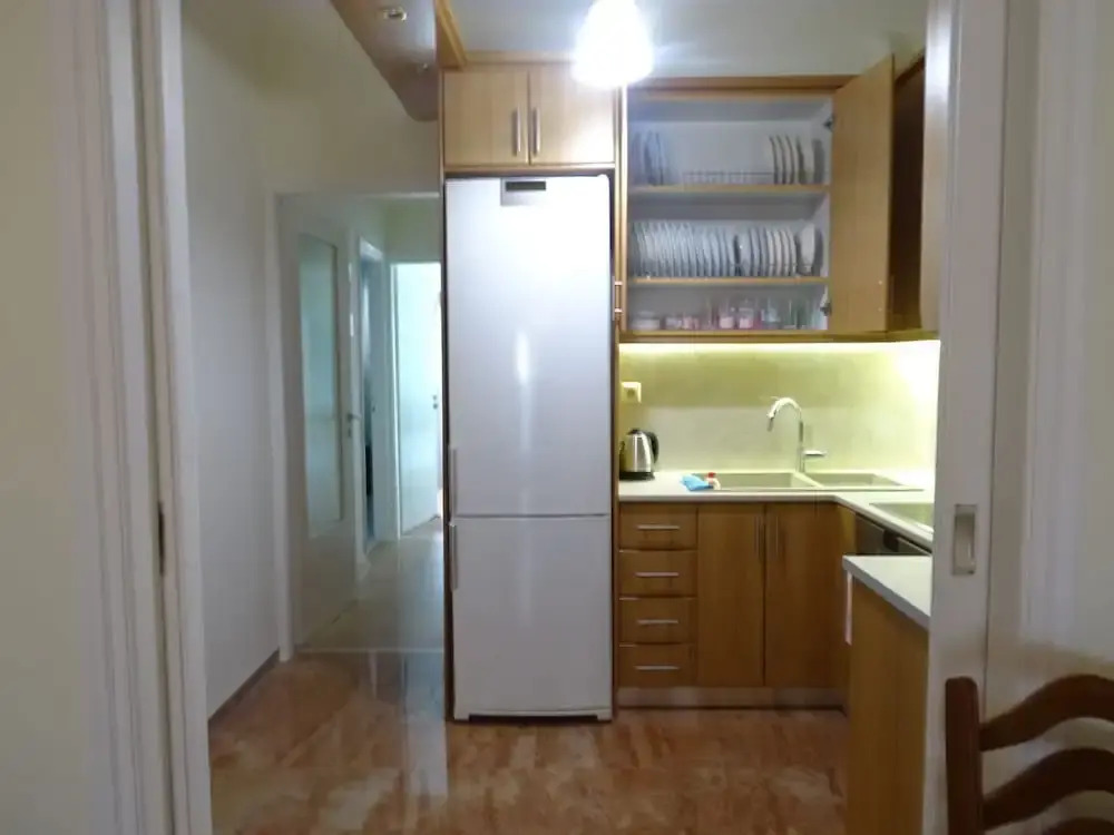 Modern Traditional Central Apartment