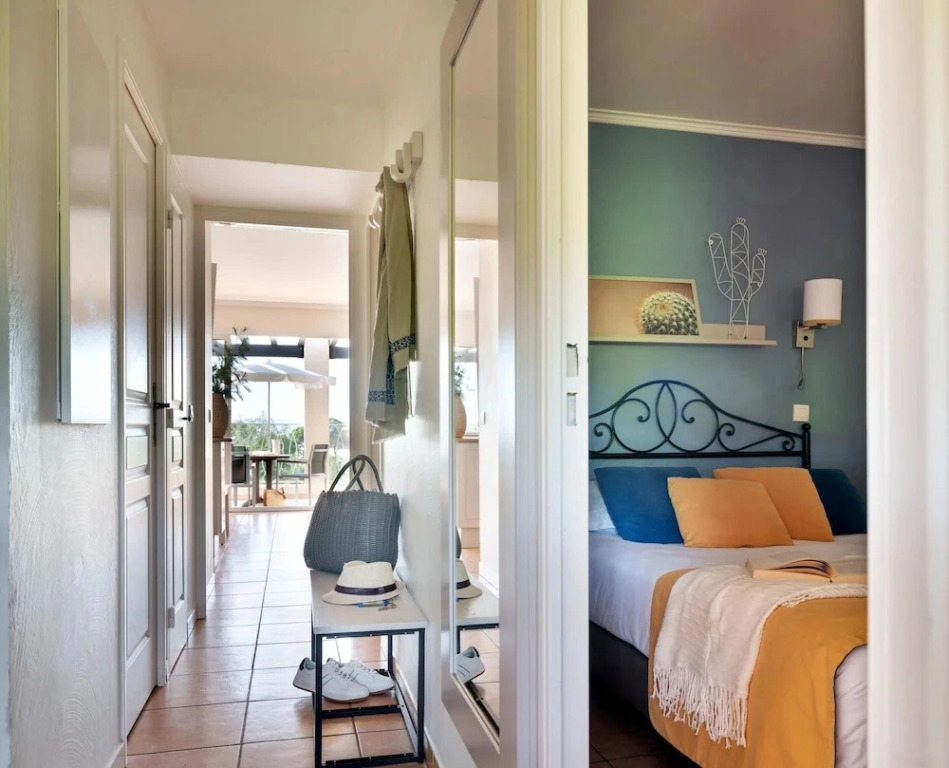 Beautiful French Riviera Apartment for 6