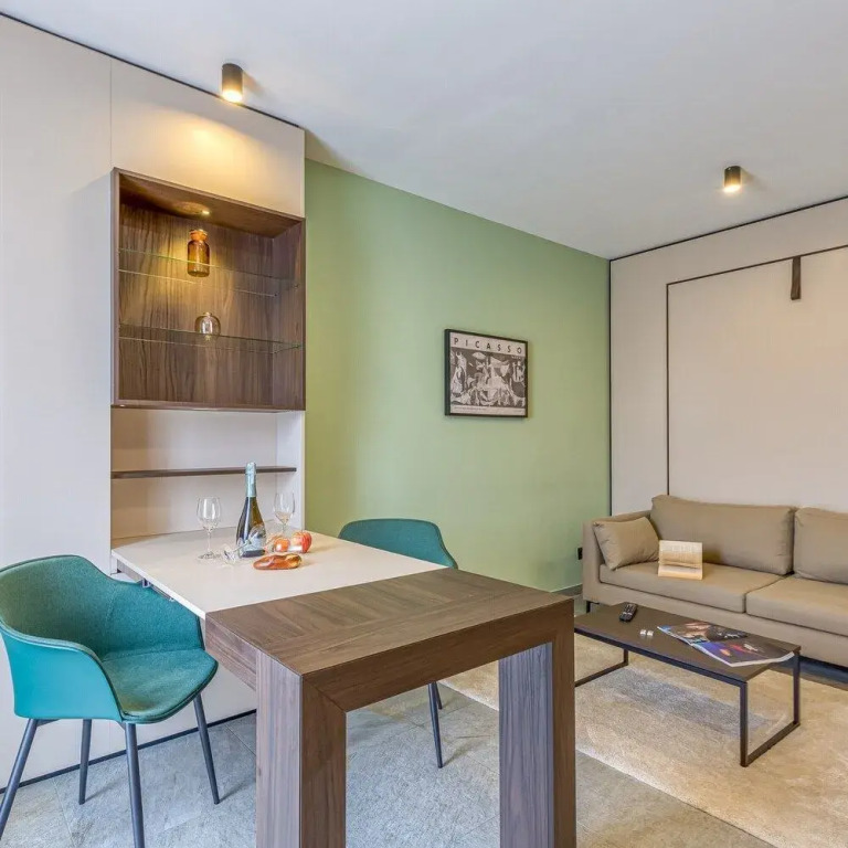 Icon H 305 Suite Micro-living